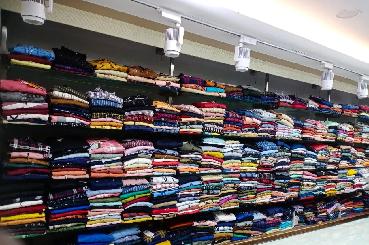 Buttons Menswear - Nolambur